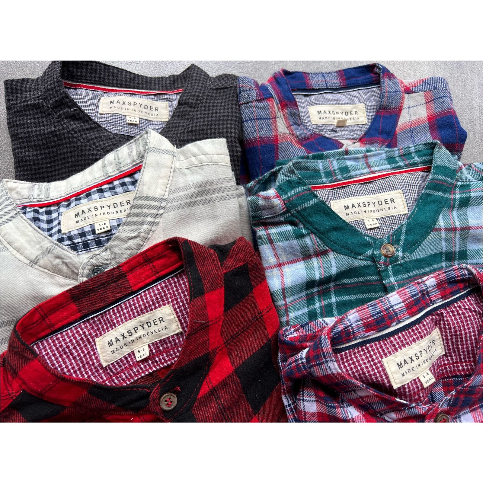 Size 5-6y Kemeja Lengan Panjang Max Spyder