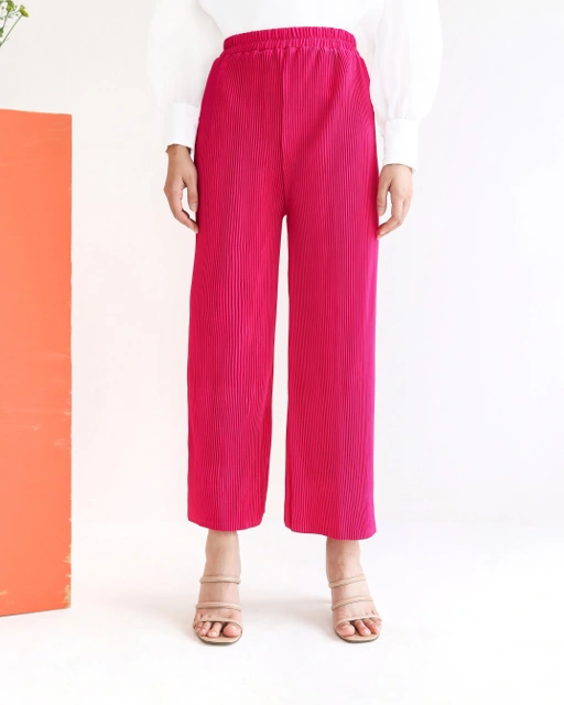 Image of KIKI PLEATS PANTS - FUCHSIA