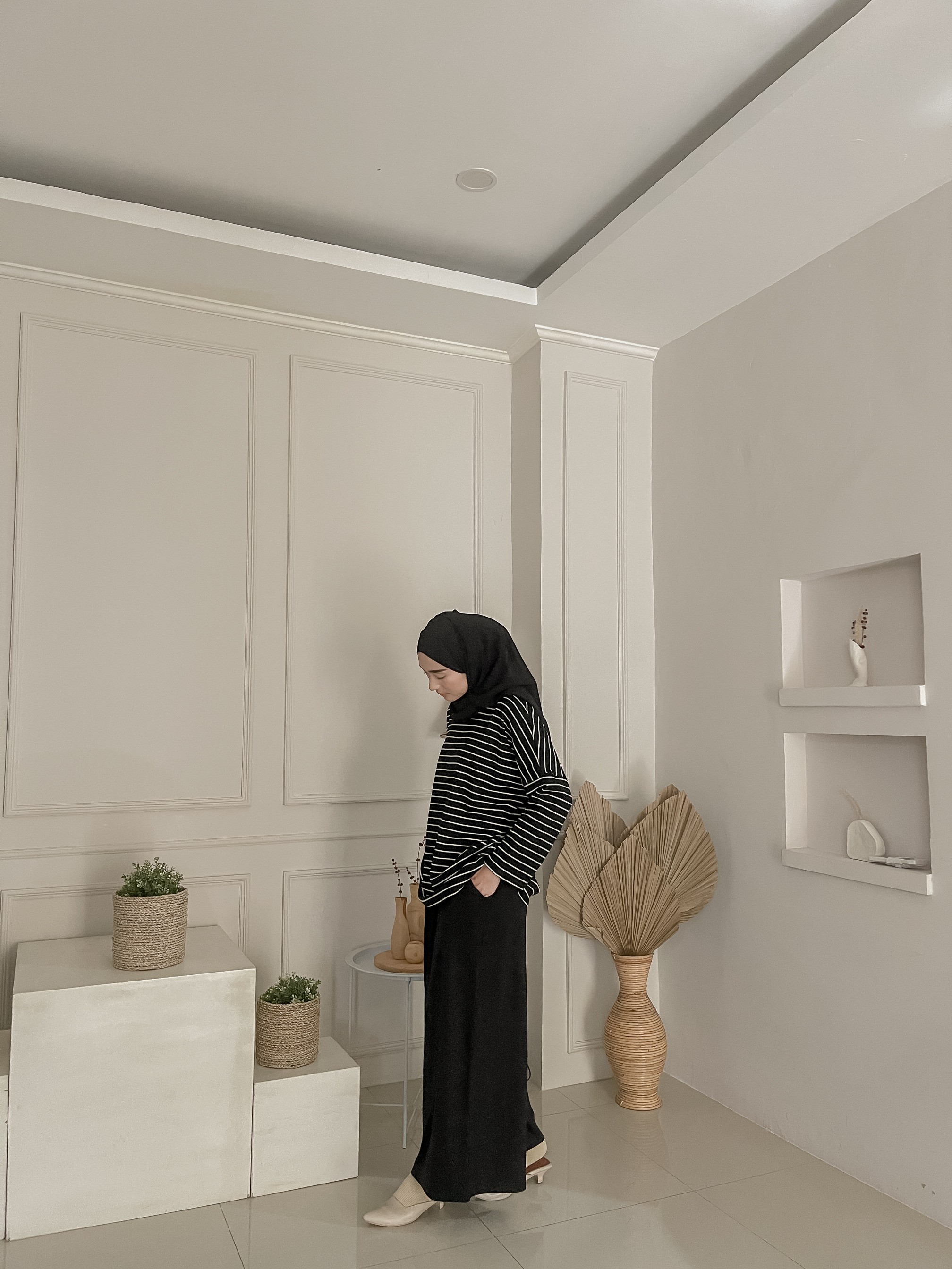 Rhea set Stripped Black