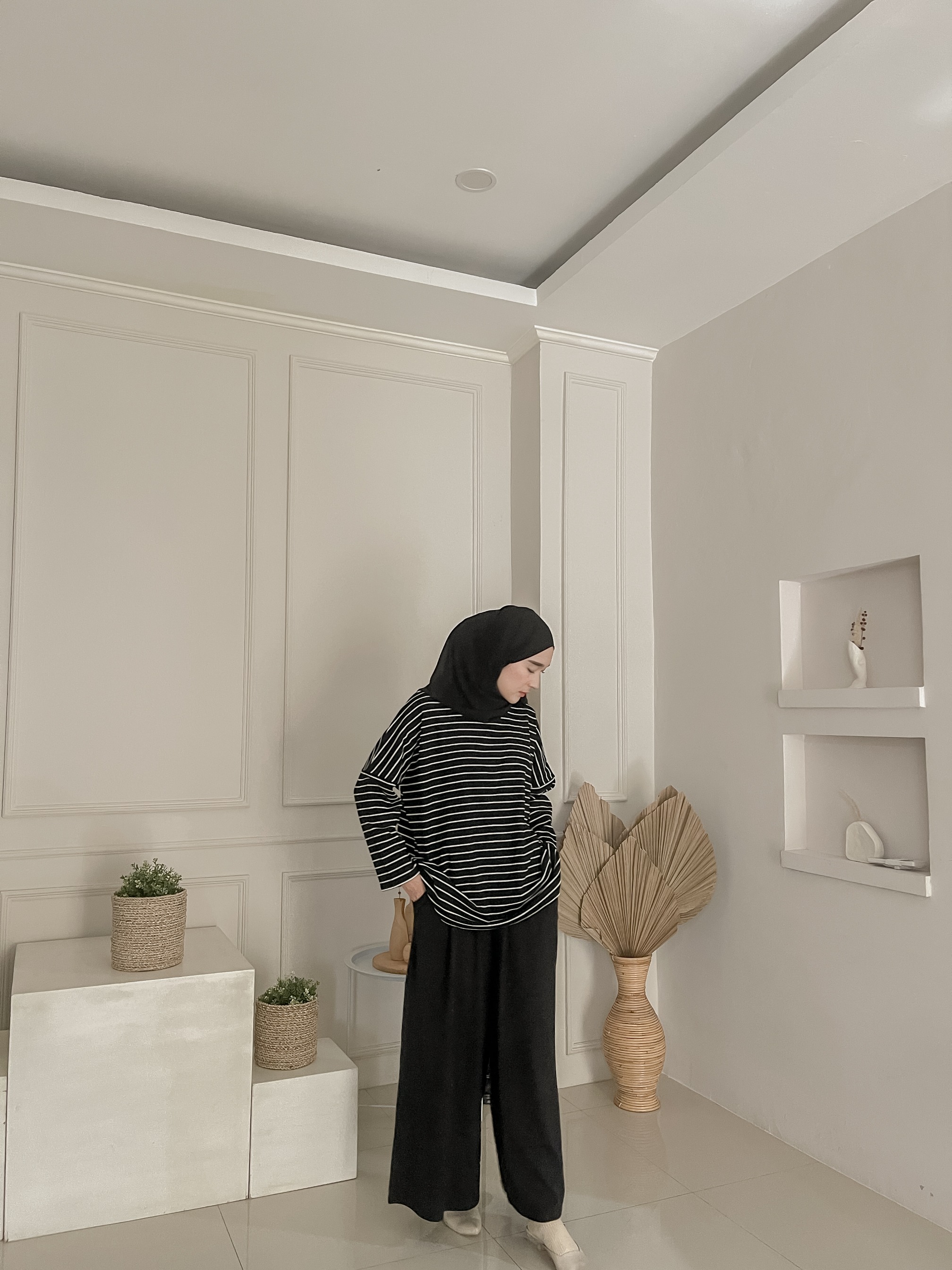 Rhea set Stripped Black