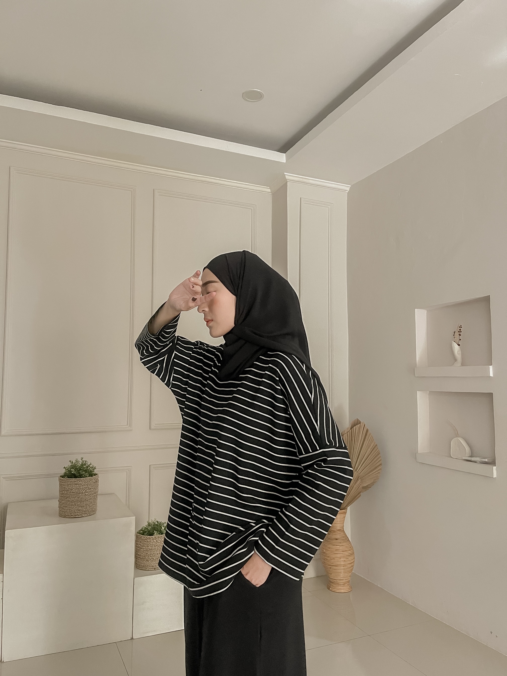 Rhea set Stripped Black