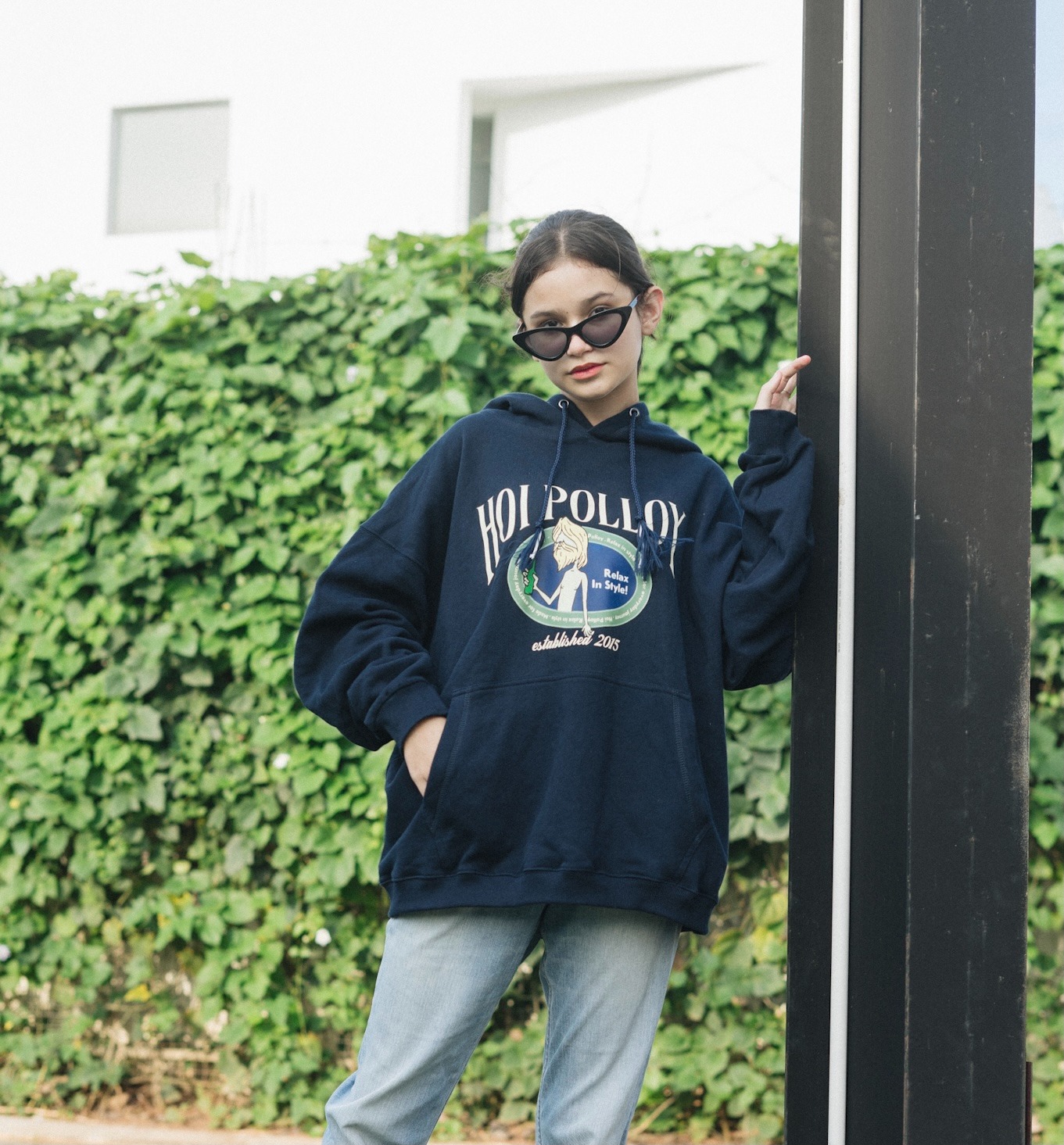 Relax In Style - Hoodie (Navy)