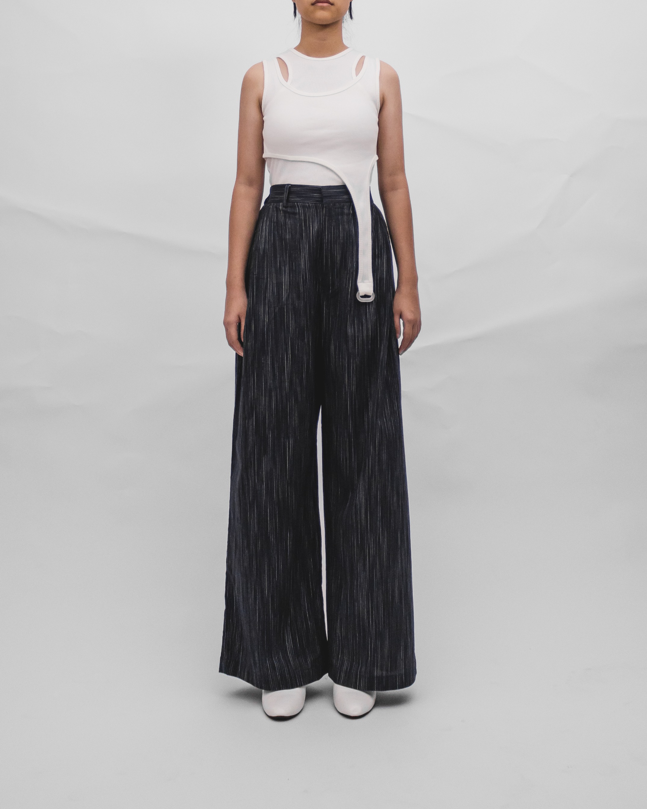 DEEP PLEATED WIDE TROUSERS - INDIGO