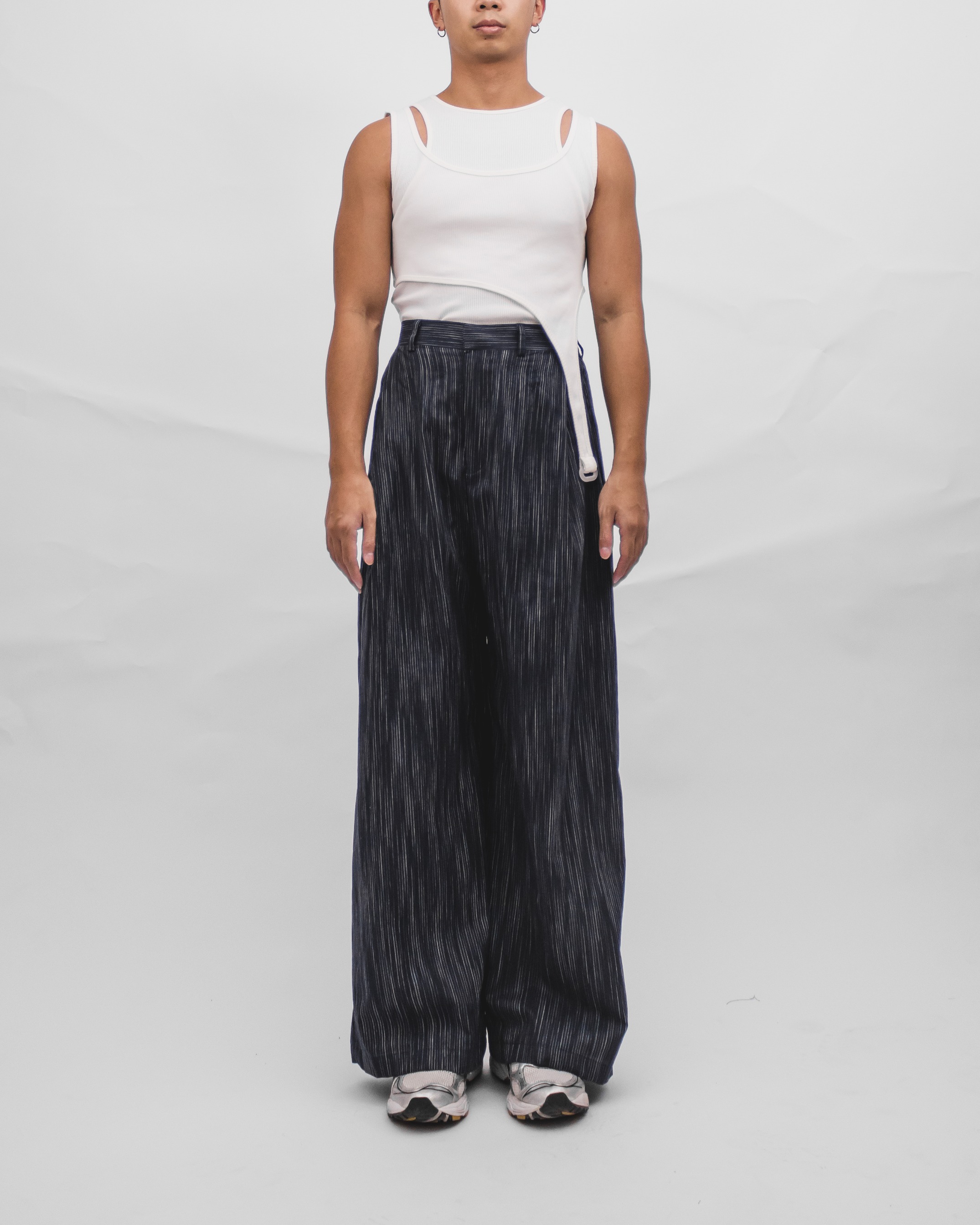 DEEP PLEATED WIDE TROUSERS - INDIGO