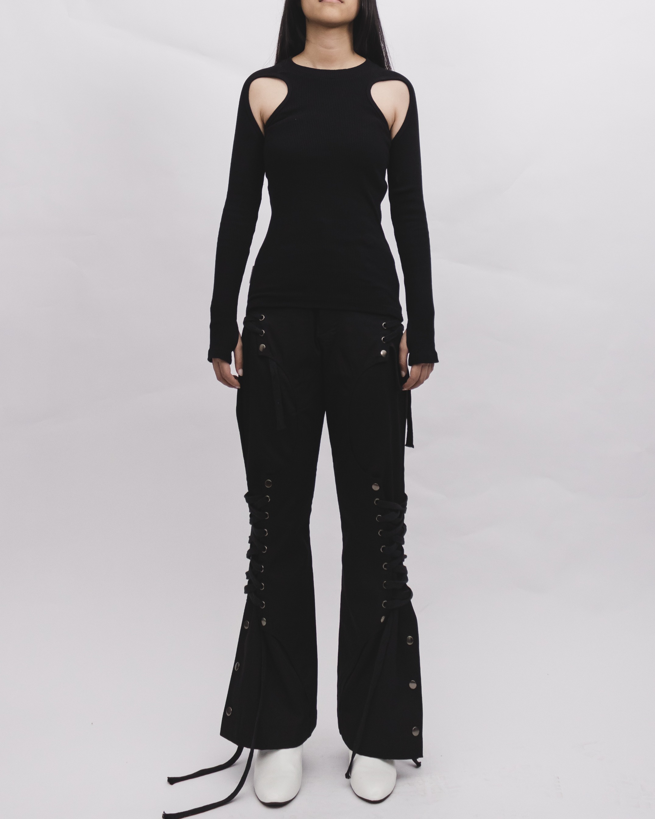 FORM LONG-SLEEVE TOP - BLACK 