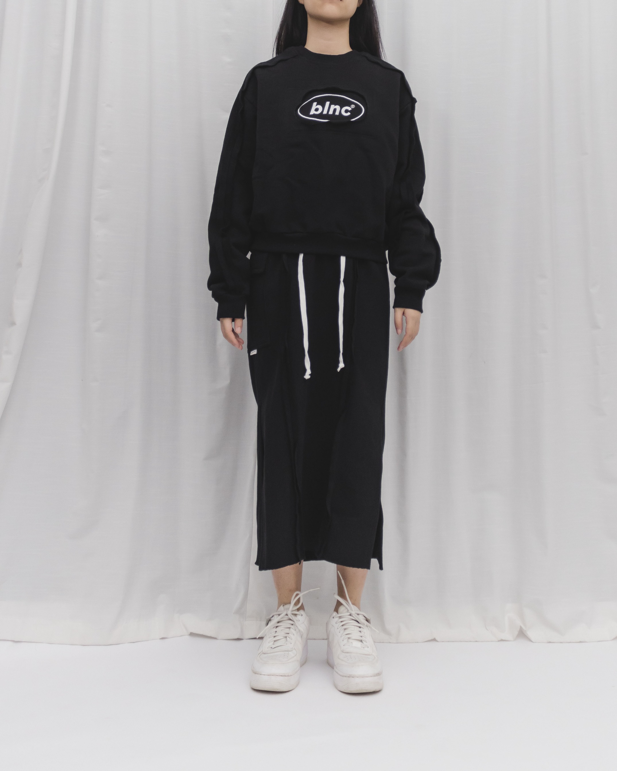 DECONSTRUCTED LOGO SWEATER - BLACK