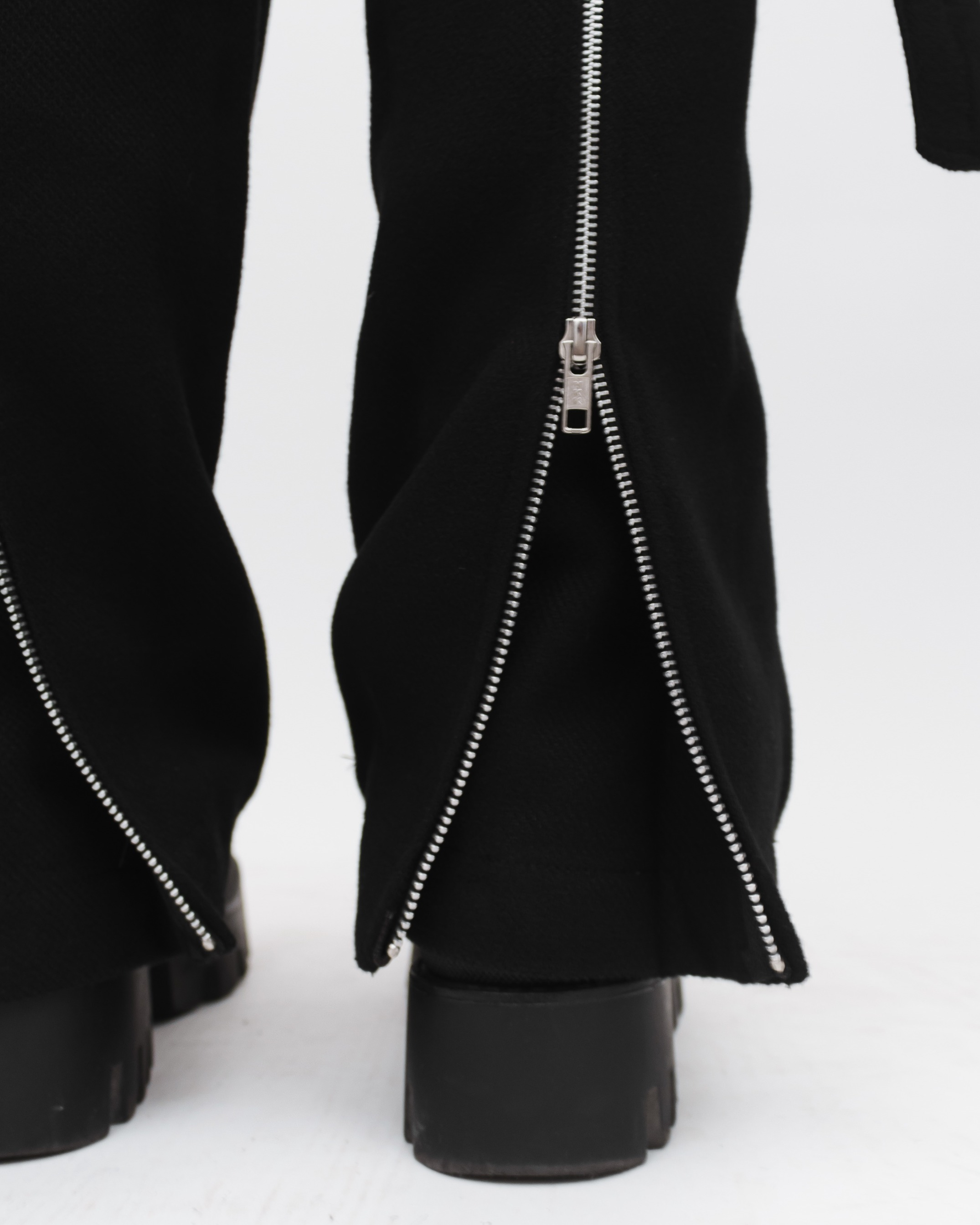 ZIP CARGO PANTS