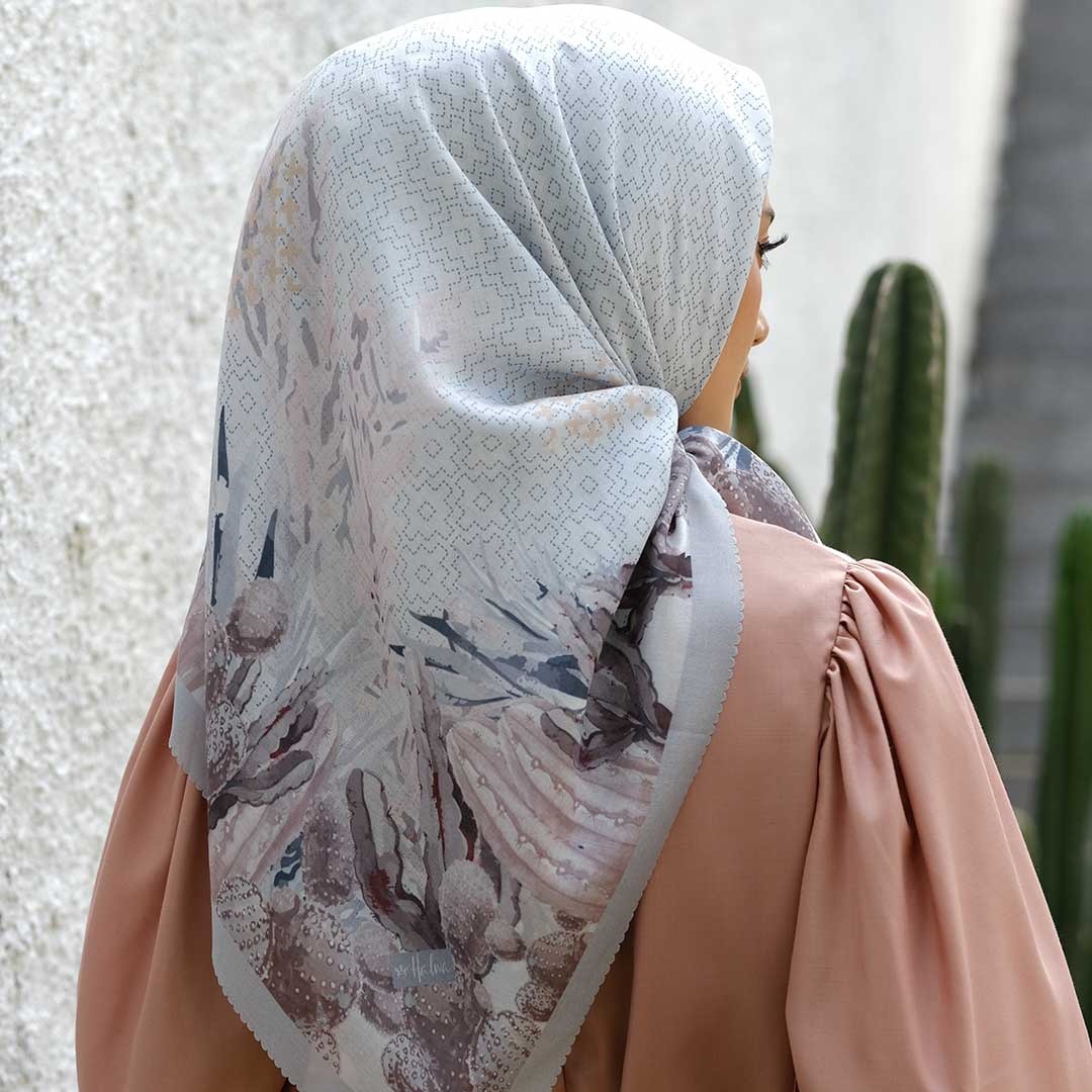Cactus Scarf Light Grey