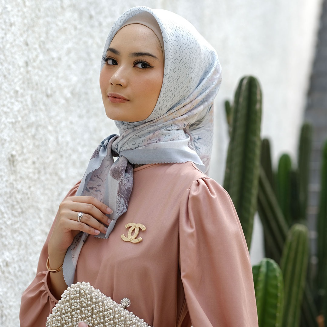 Cactus Scarf Light Grey