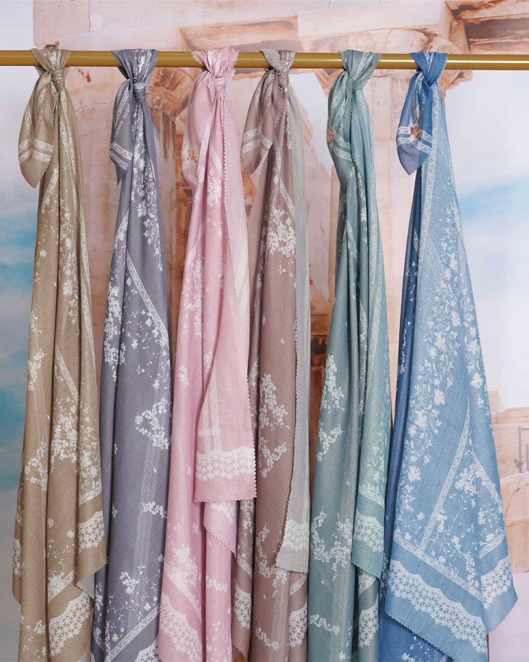 Grecian Lace Jadeite Scarf