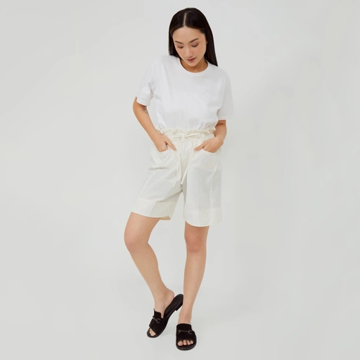 Image of Sara Linen Shorts