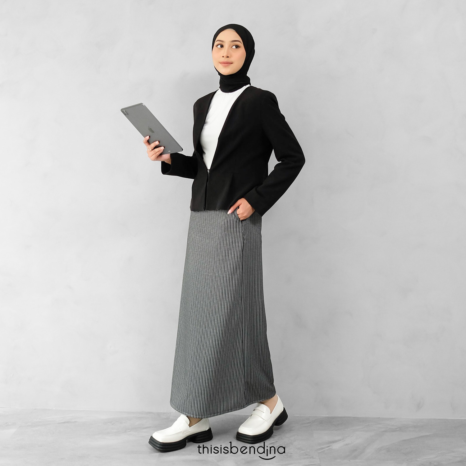 Kana Skirt White