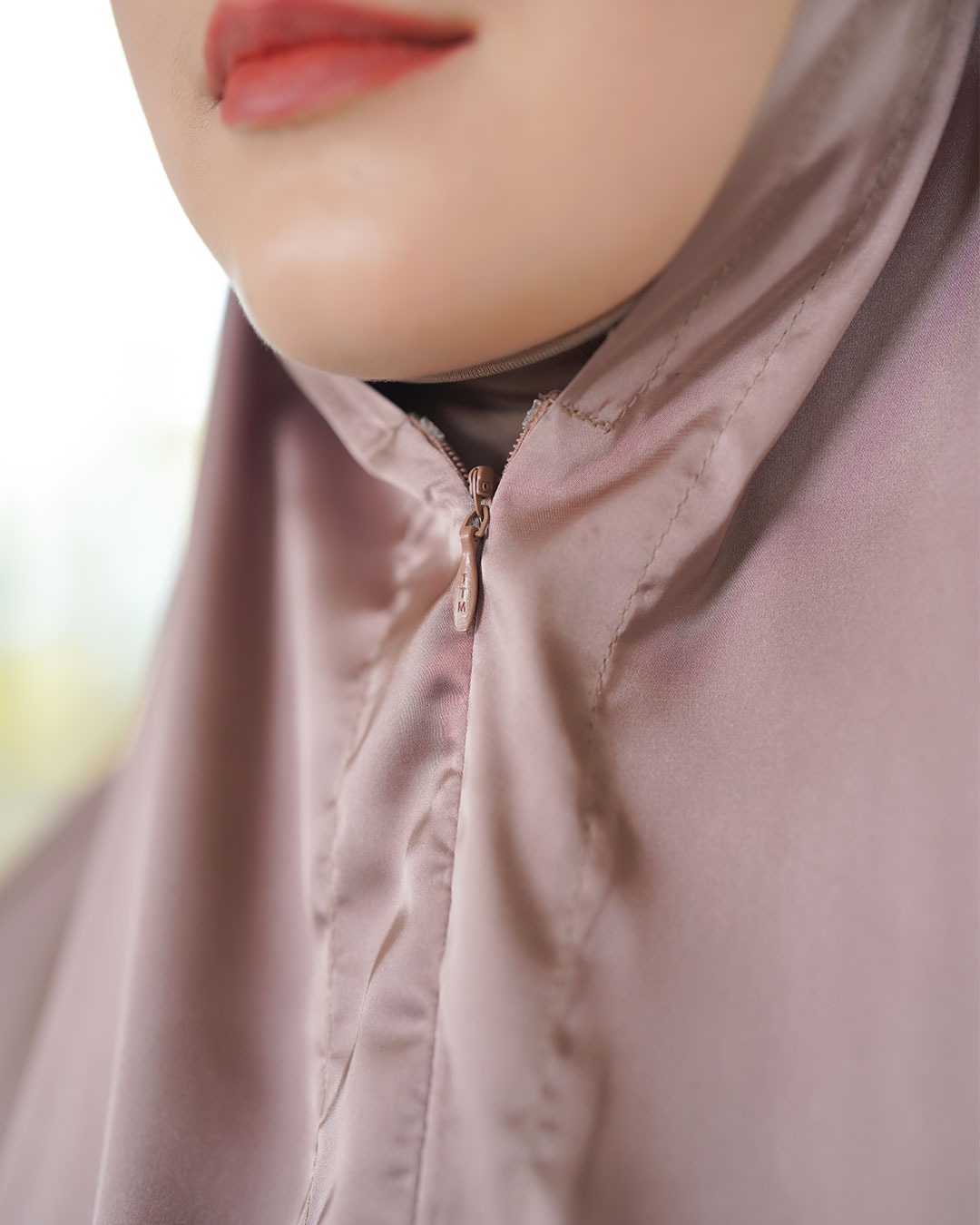Syamima Prayer Robe Hazelnut