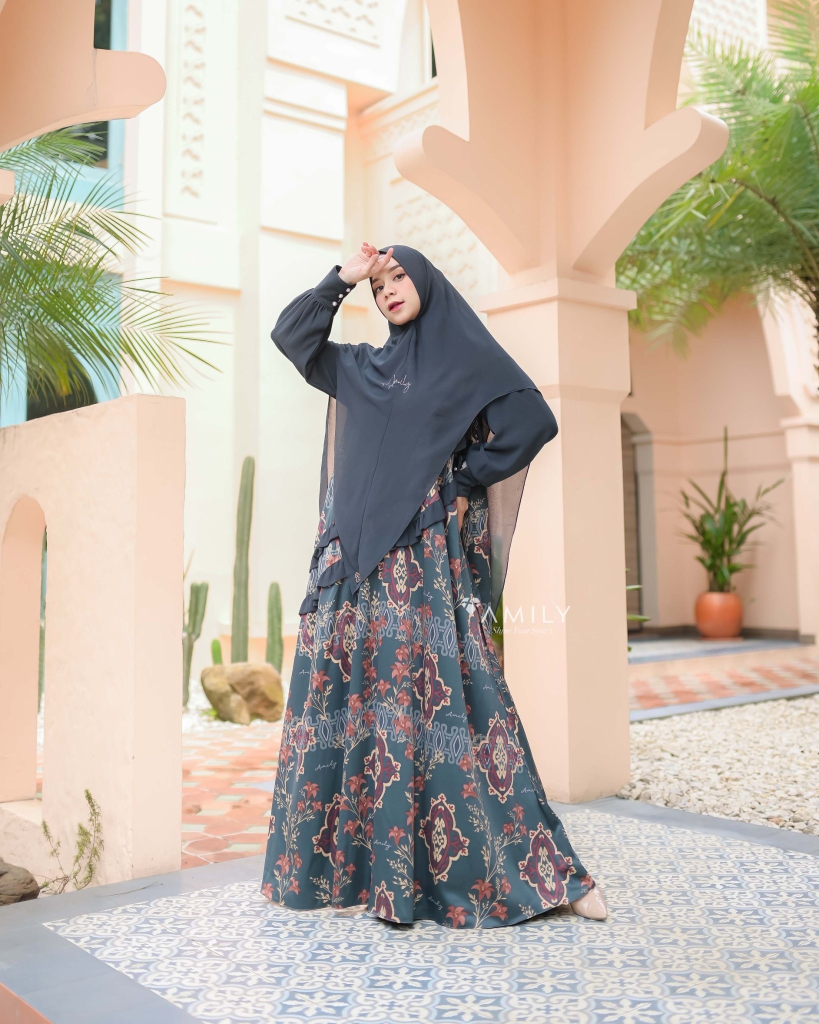 Al-Hambra Dress Mom 
