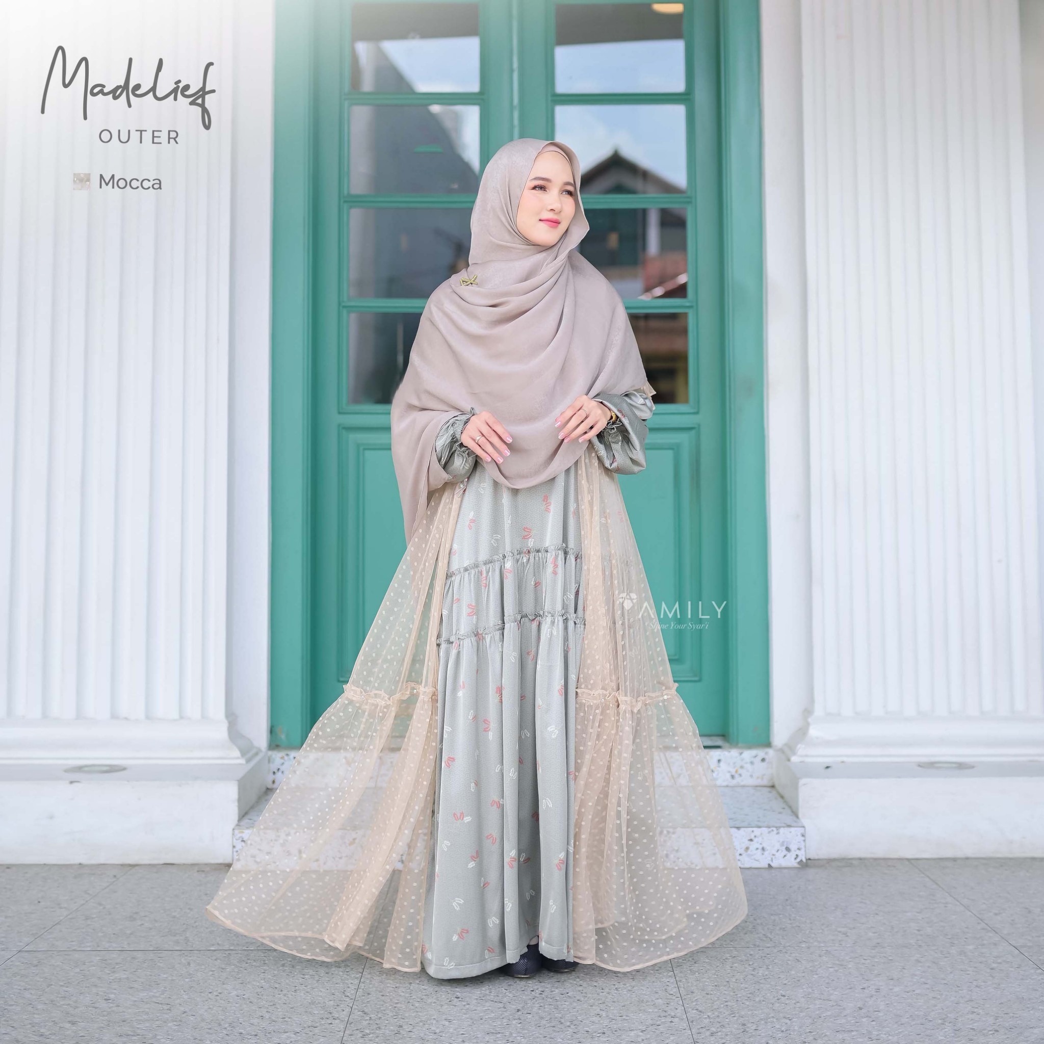 Madelief Outer Mom 
