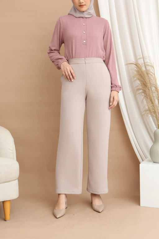 Image of DONNA CULLOTE - WARMGREY