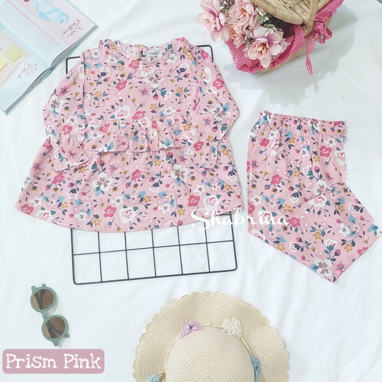 One Set Yugni by Shabrina