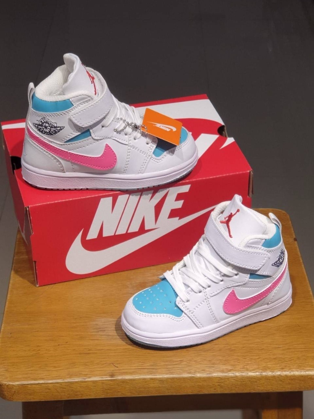 KIDS - NIKE JORDAN 1 MID WHITE BLUE SKY