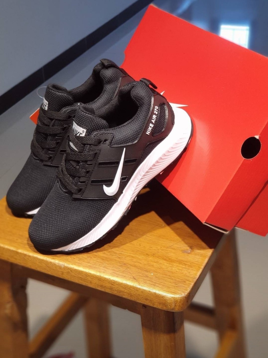 KIDS - NIKE AIR MAX 270 BLACK WHITE