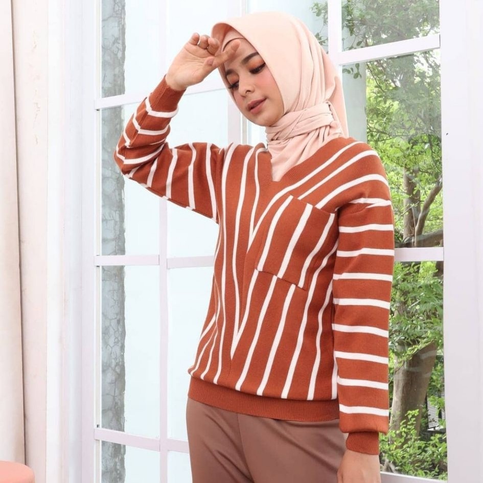 Sweater HI643