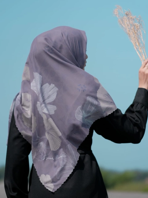 Image of MECCA SCARF EXCLUSIVE SERIES (DUSTY PURPLE)