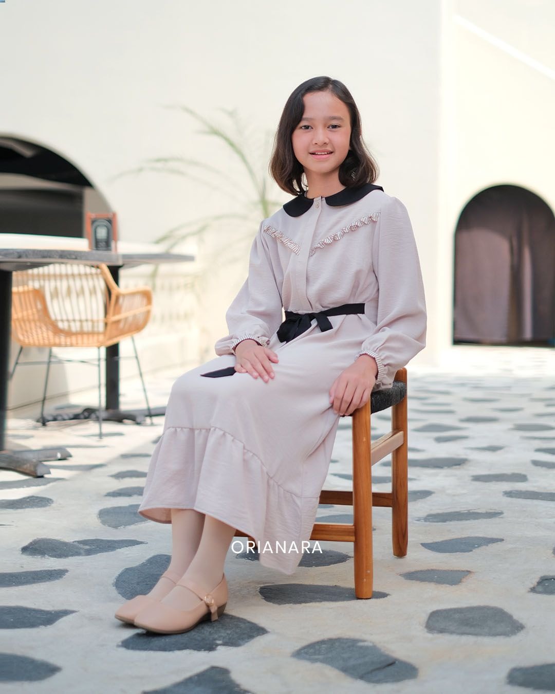 Almadina Dress Girl Black Crema