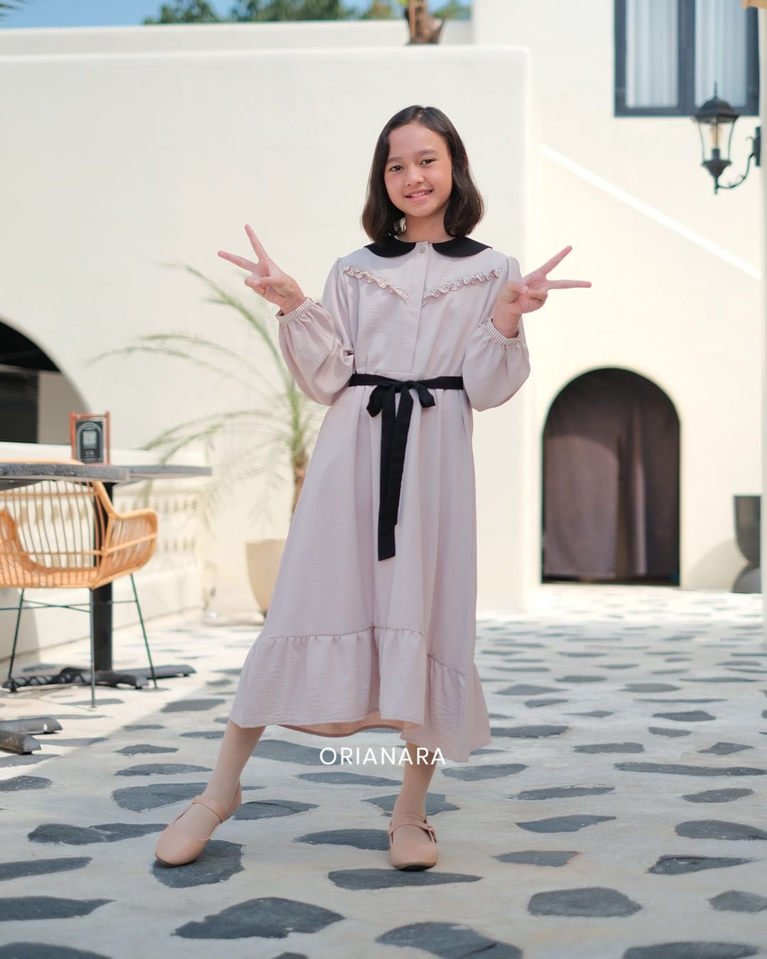 Almadina Dress Girl Black Crema