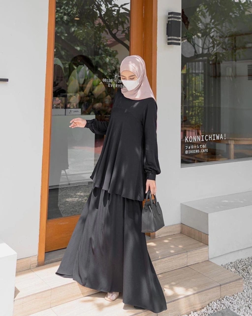 Image of SHANUM TOP (HANYA ATASAN SAJA)