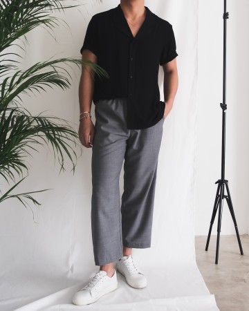 DEEP V NECK RELAX FIT SHIRT