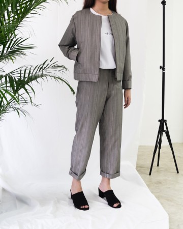 OVERSIZED SMART JACKET CROP FIT