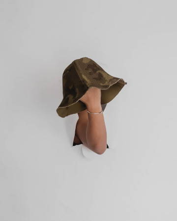 REVERSIBLE HAT
