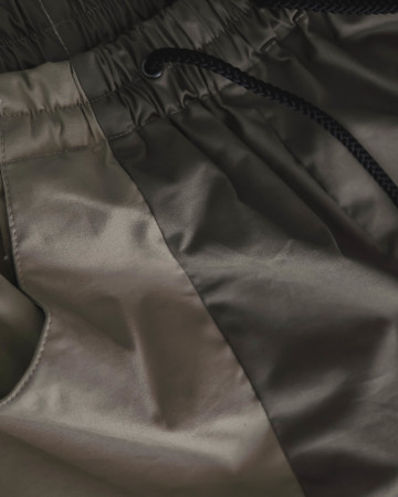 TWO TONE SHORTS