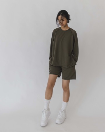 EASE SWEATSHIRT - OLIVE