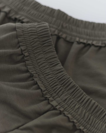 EASE PANTS - OLIVE