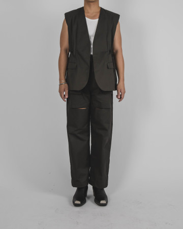 SLEEVELESS BLAZER