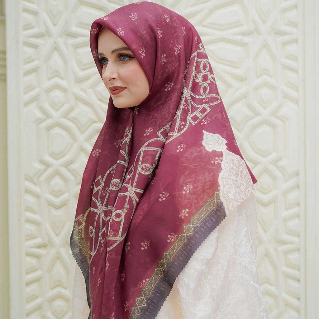 Persian Nagma Maroon Scarf