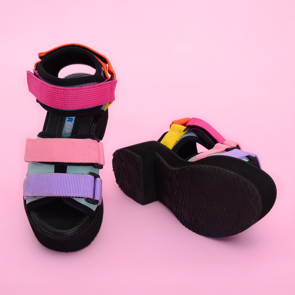 Velma Sandals
