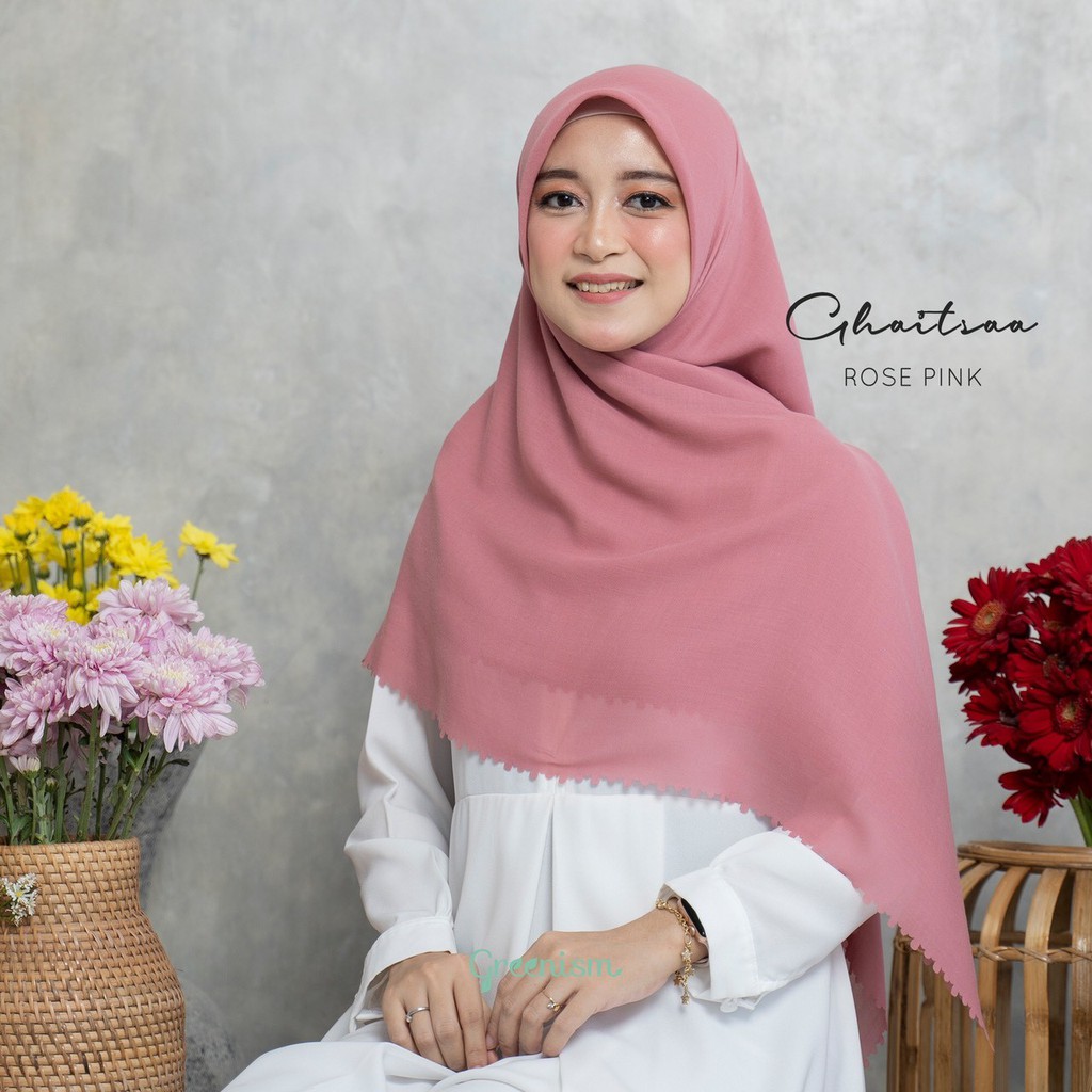 GHAITSAA SCARF