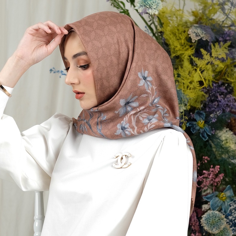 Amabila Hazelnut Scarf