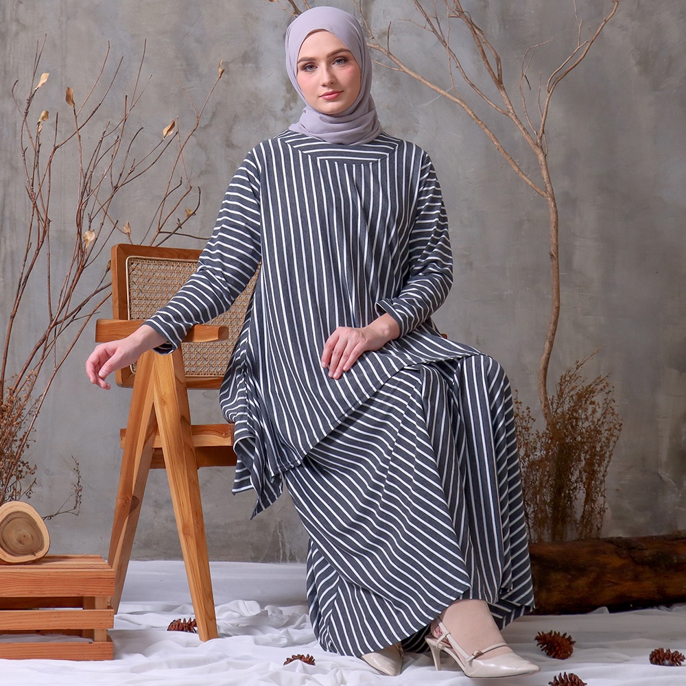 Oneset Simple Stripes with Skirt - Setelan Rok Salur Besar