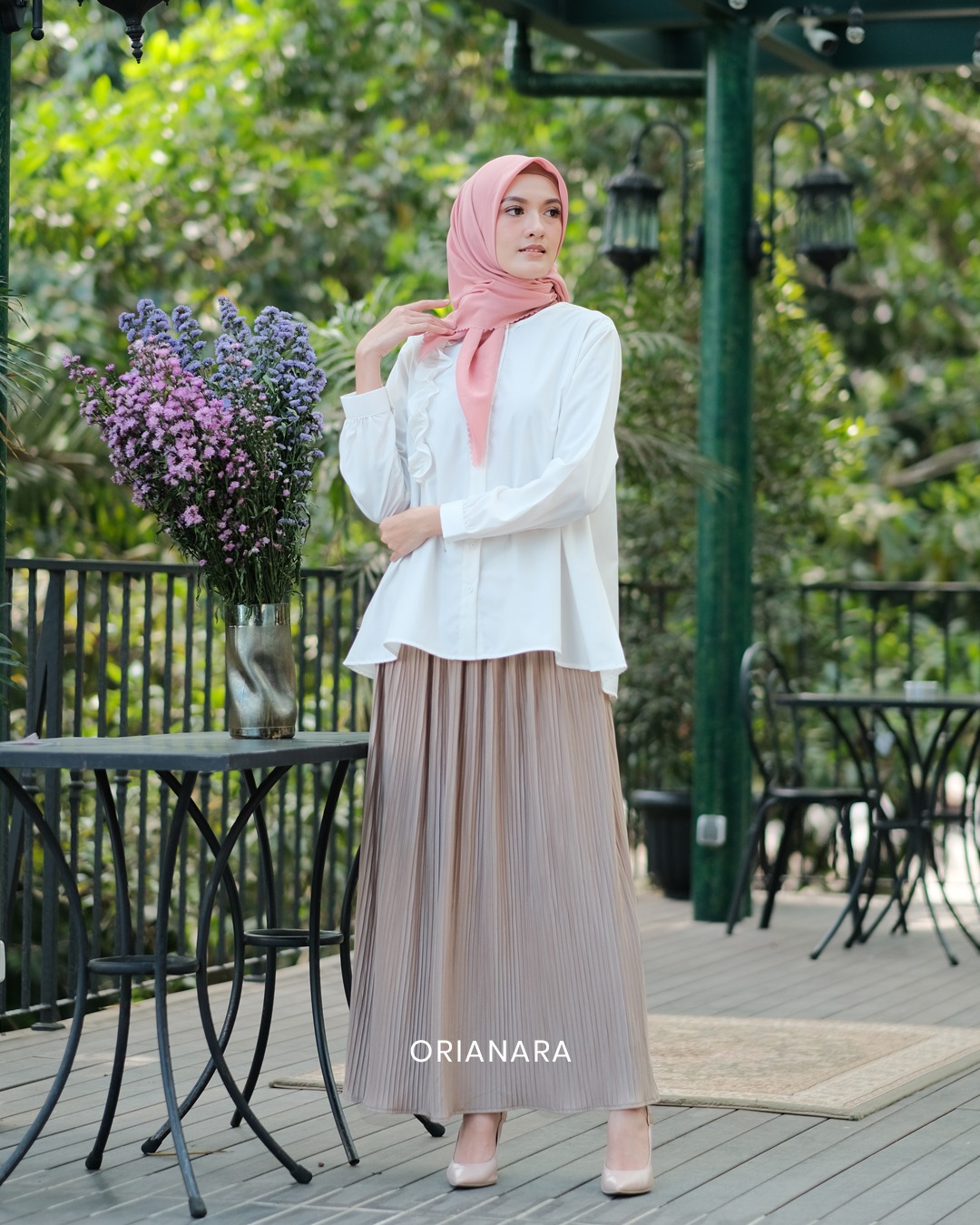 Pleated Skirt Beige