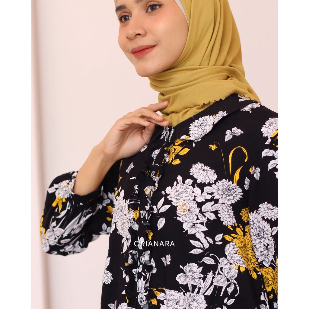 Sophie Tunik Black