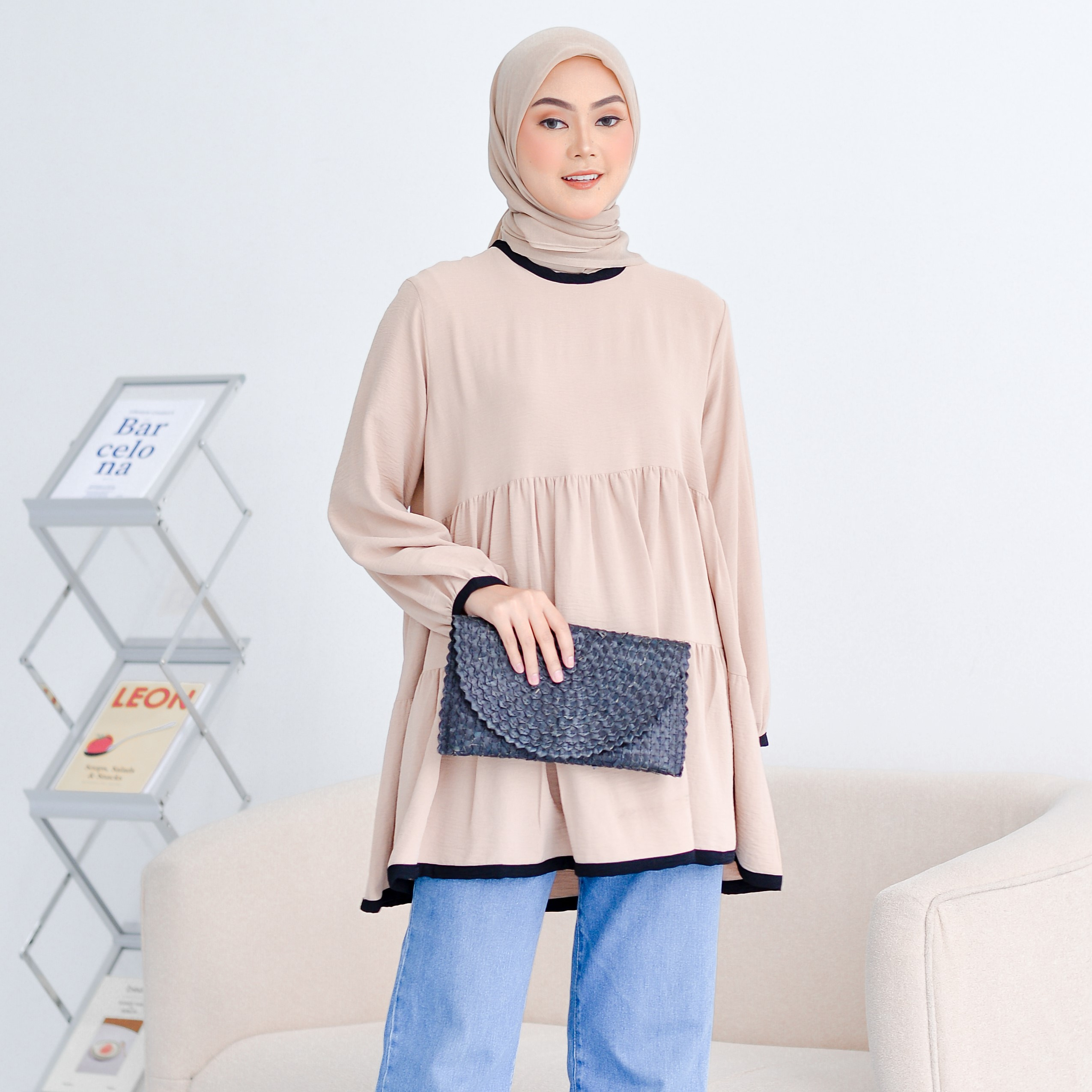 Esly Tunik Plain Creamy