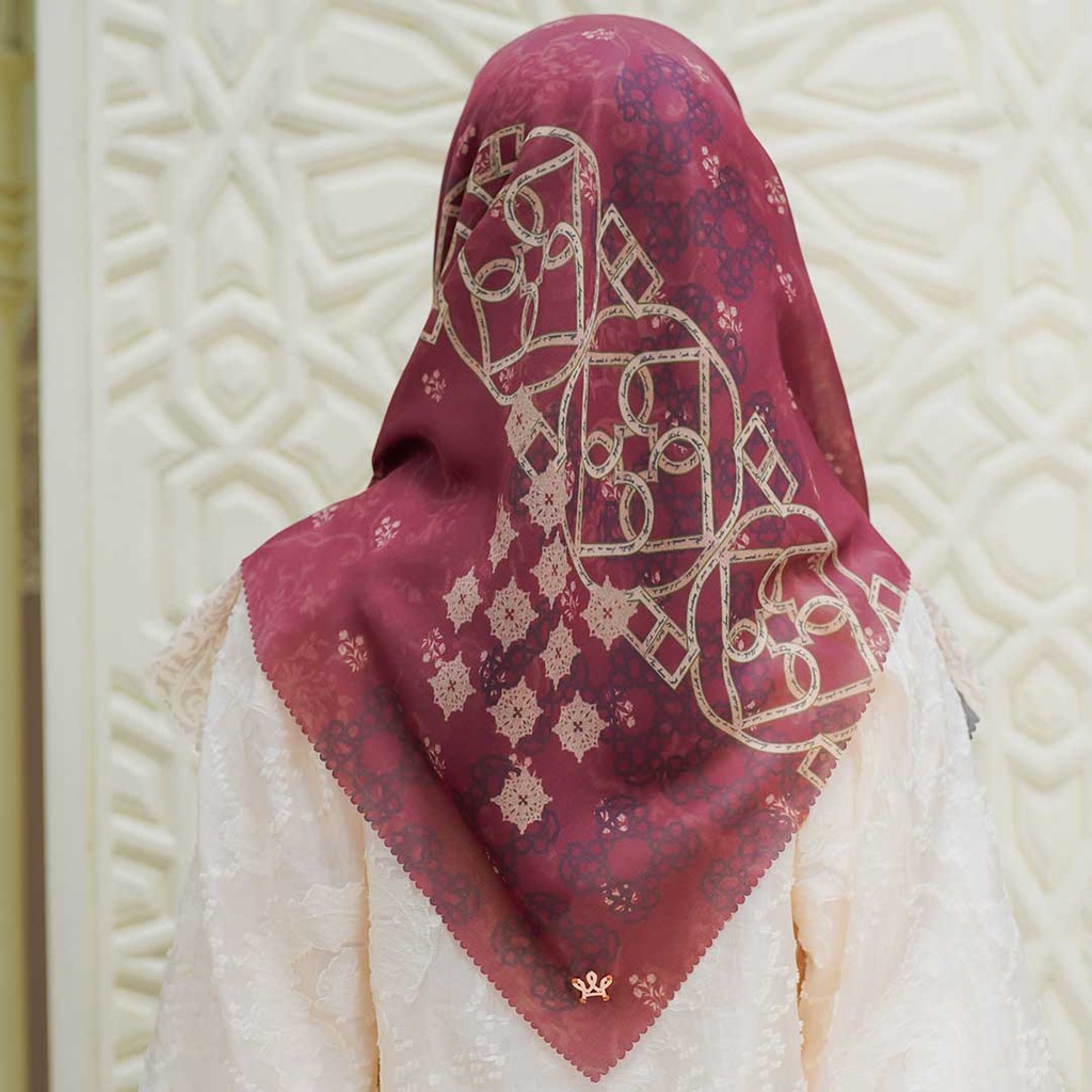 Persian Nagma Maroon Scarf