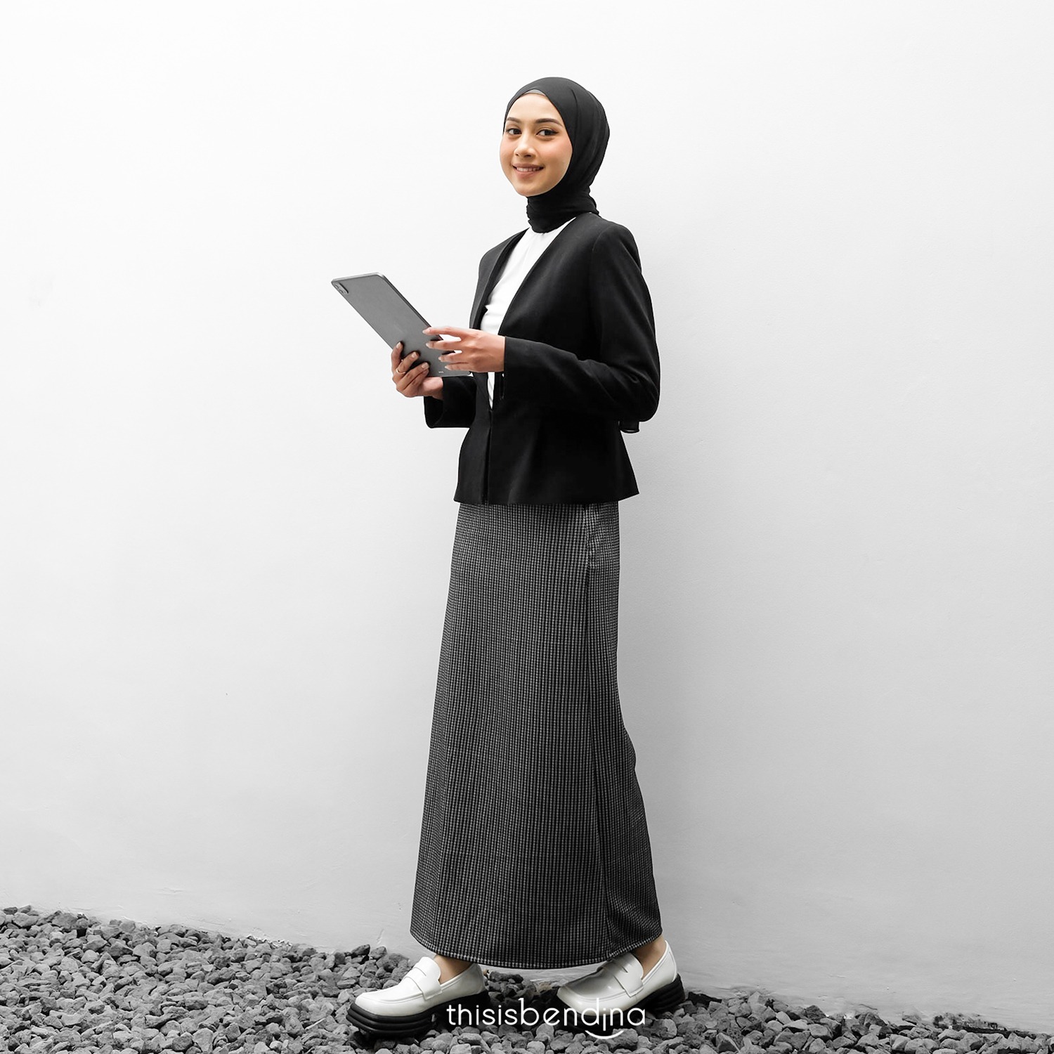 Kana Skirt White