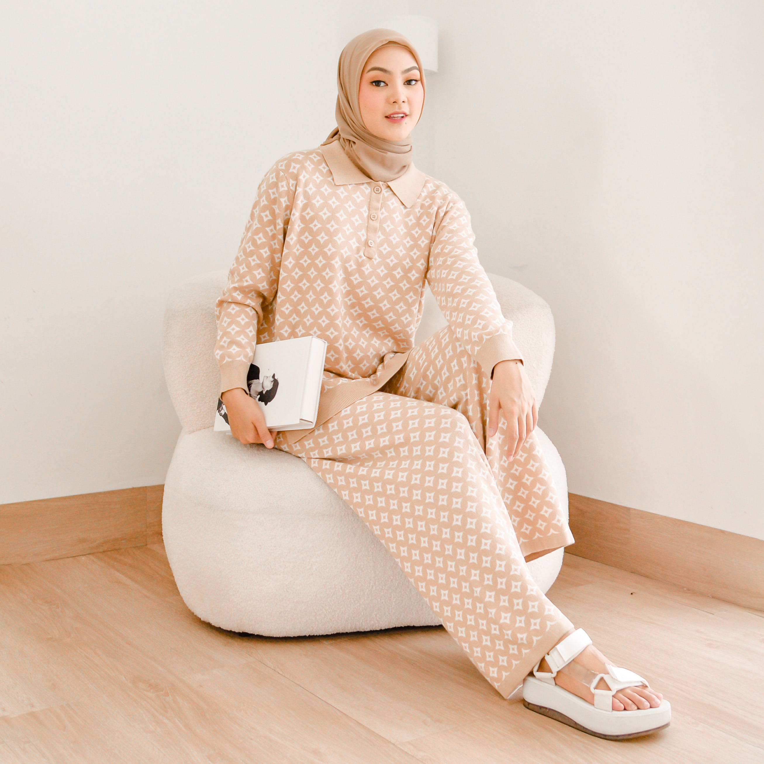 Mahiya Knit Set Latte