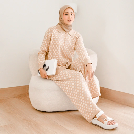 Image of Mahiya Knit Set Latte
