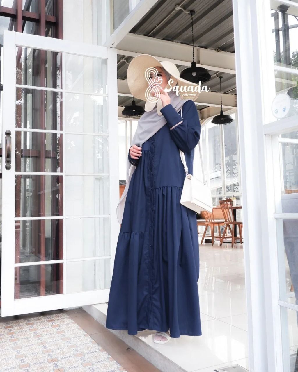 ADNA DRESS MOM