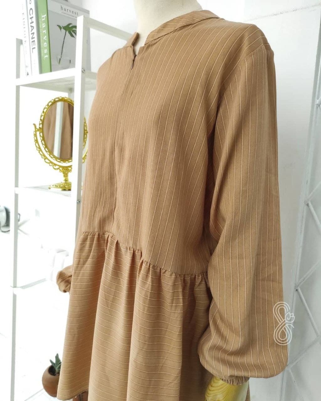 ELENA PAJAMAS SET (CARAMEL STRIPES)