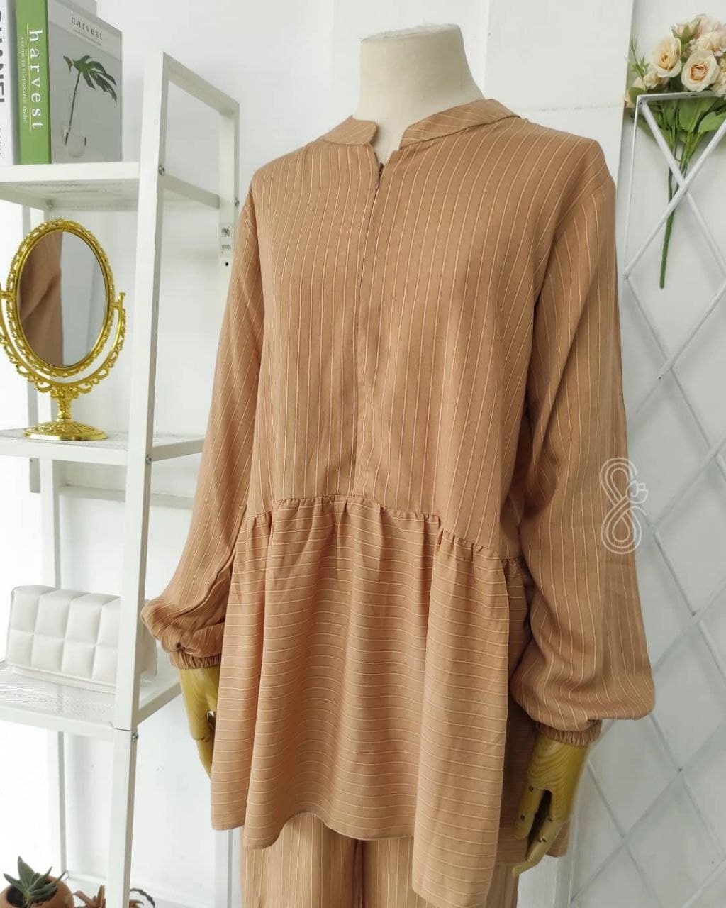 ELENA PAJAMAS SET (CARAMEL STRIPES)